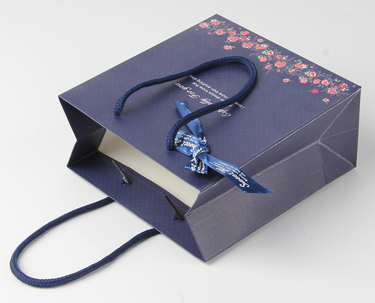 專(zhuān)屬的品牌手提紙袋 專(zhuān)屬的品牌手提紙袋