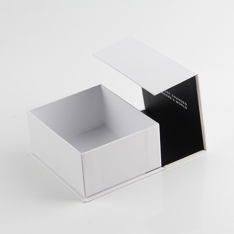 V槽工藝在戒指盒定做中所面臨的優(yōu)勢和問題 V槽工藝在戒指盒定做中所面臨的優(yōu)勢和問題